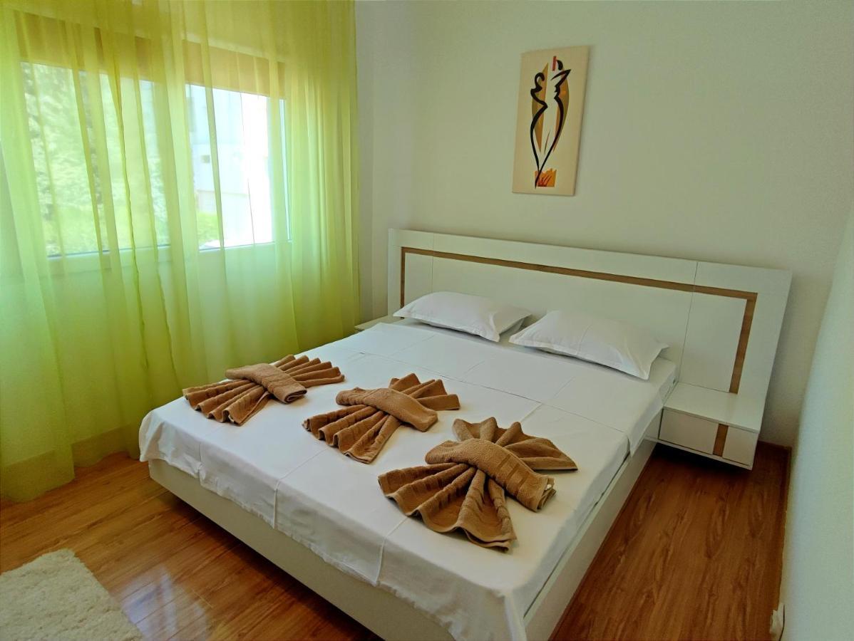 Apartamento Deea Orşova Exterior foto